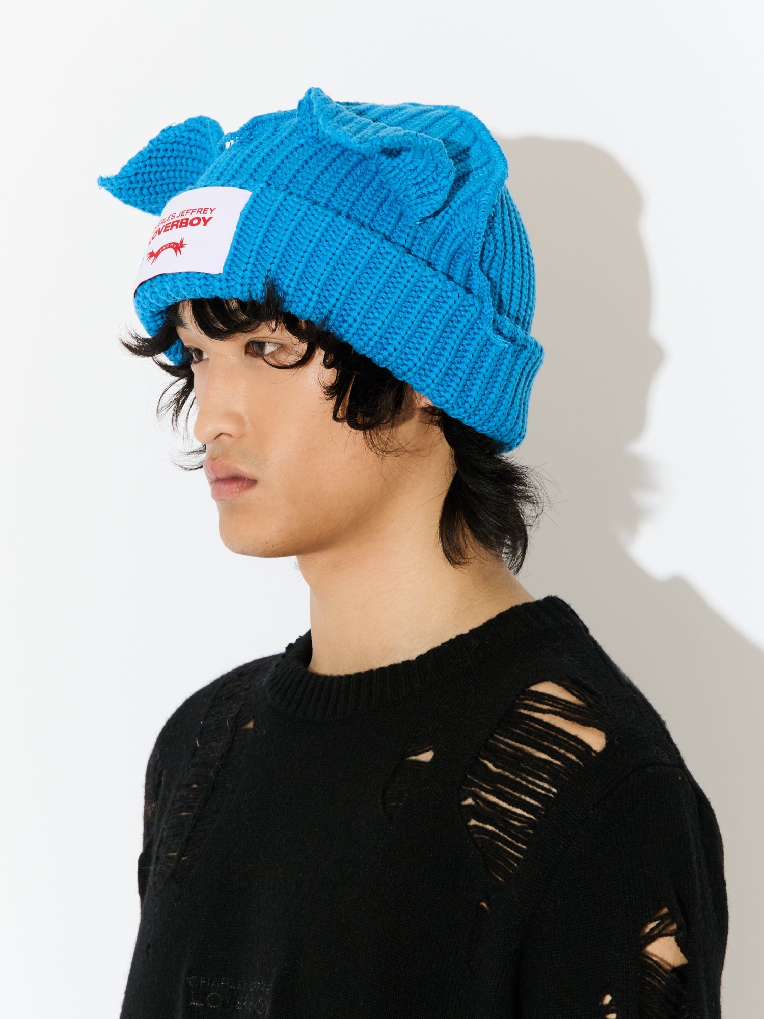 CHUNKY EARS BEANIE IN ECRU - Image 19