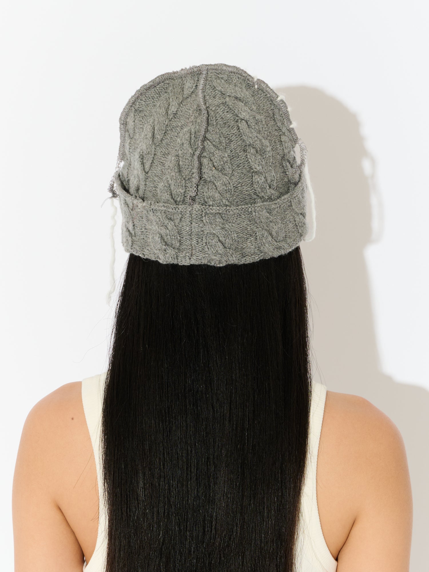 LOVERBOY CABLE BEANIE IN GREY - Image 5