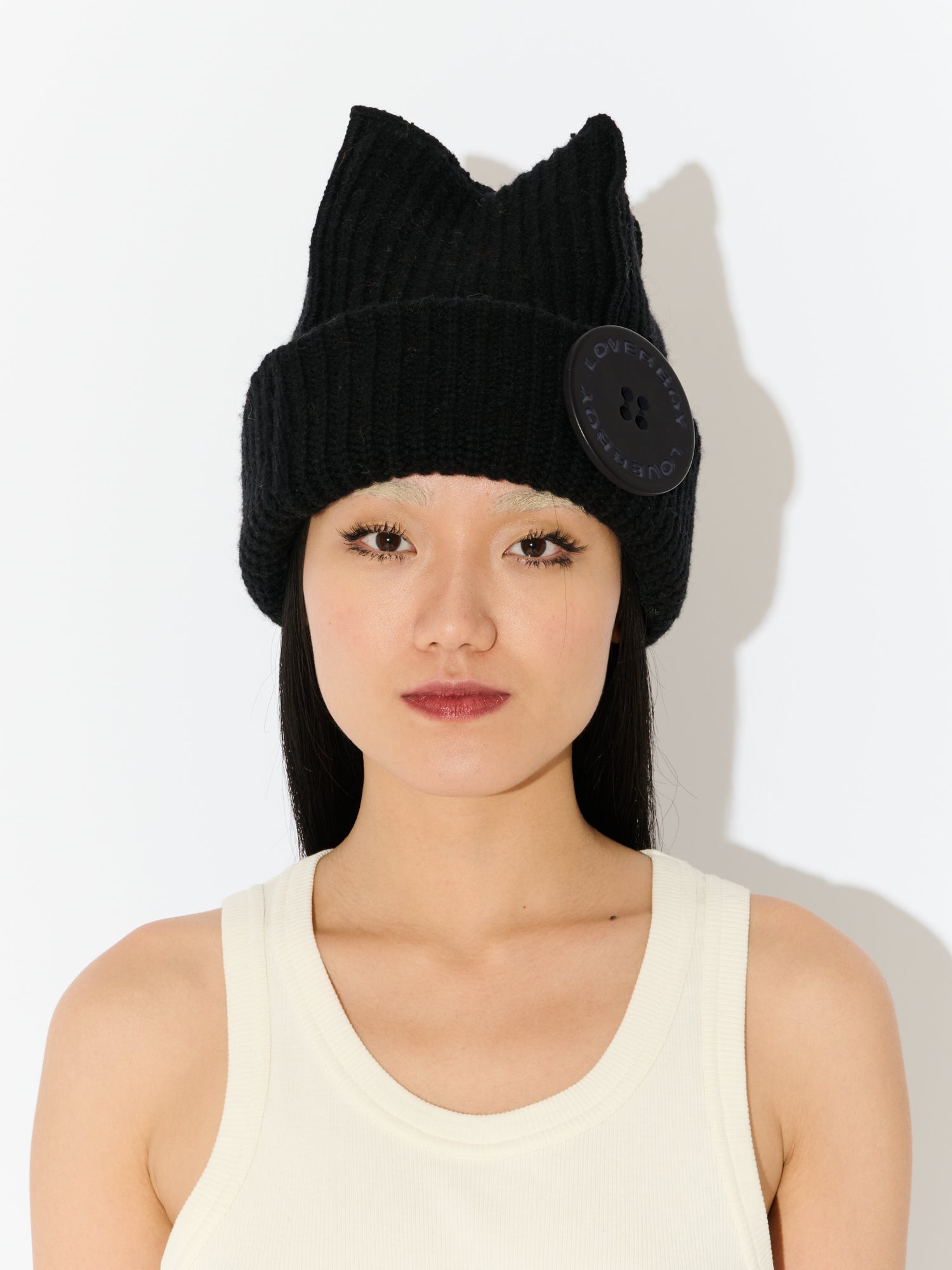 BOX BEANIE IN BLACK - Image 3