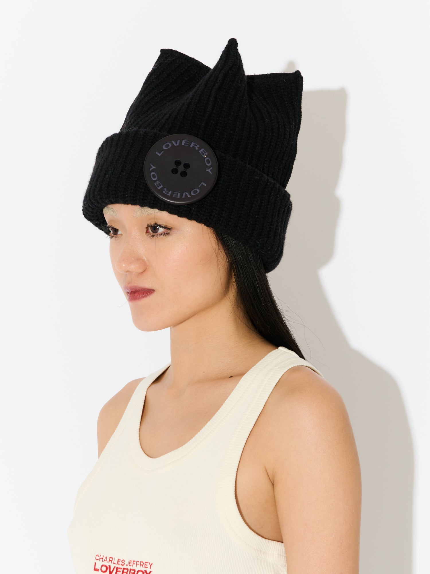 BOX BEANIE IN BLACK - Image 4