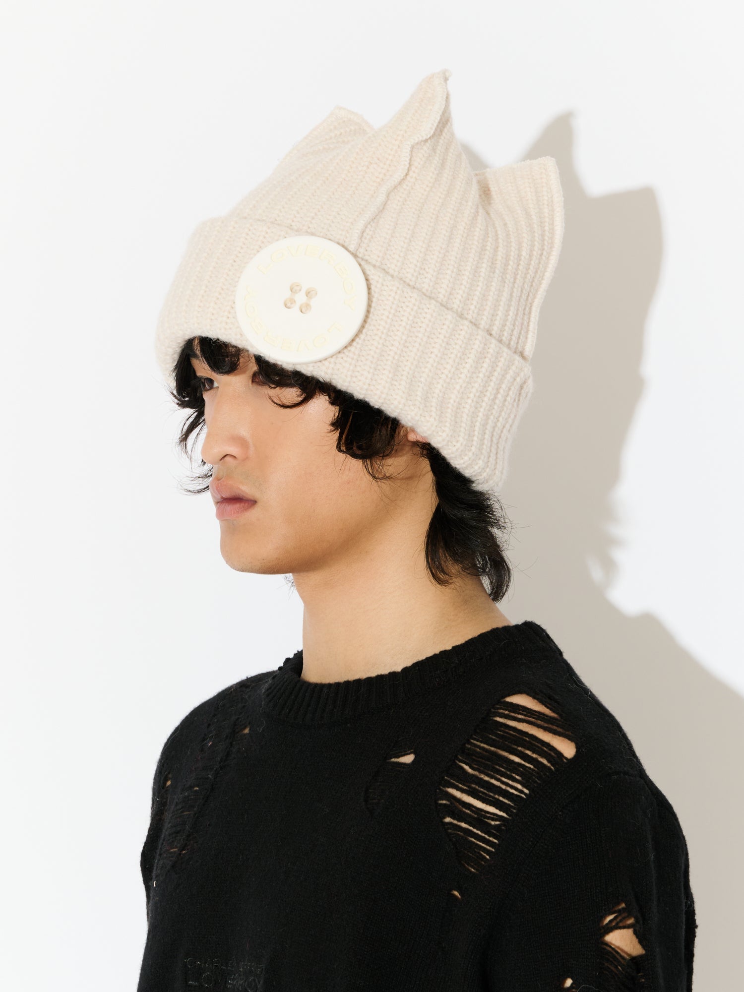 BOX BEANIE IN BLACK - Image 9