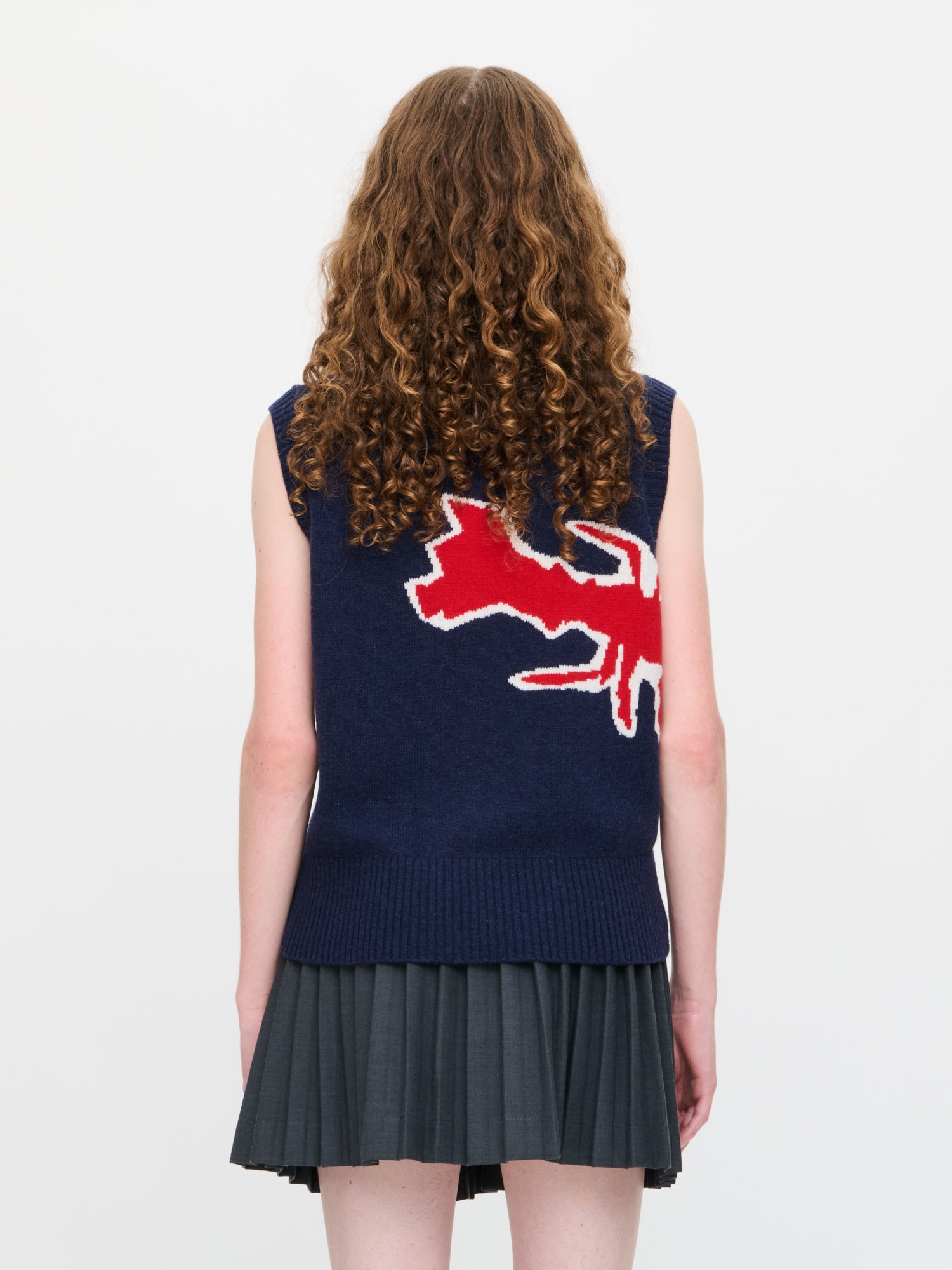 GRAPHIC VEST IN NAVY RED - Image 5